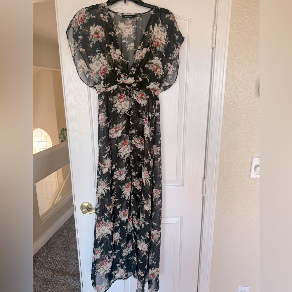 NWOT Sheer floral maxi cover up